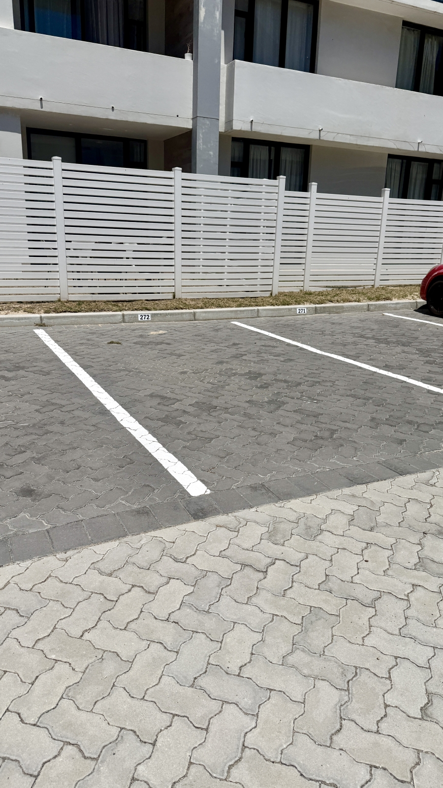 2 Bedroom Property for Sale in Summerstrand Eastern Cape